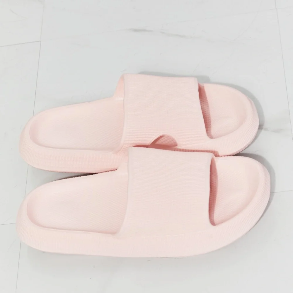 Casual Chic Pink Print Slides - Picture 4 of 7